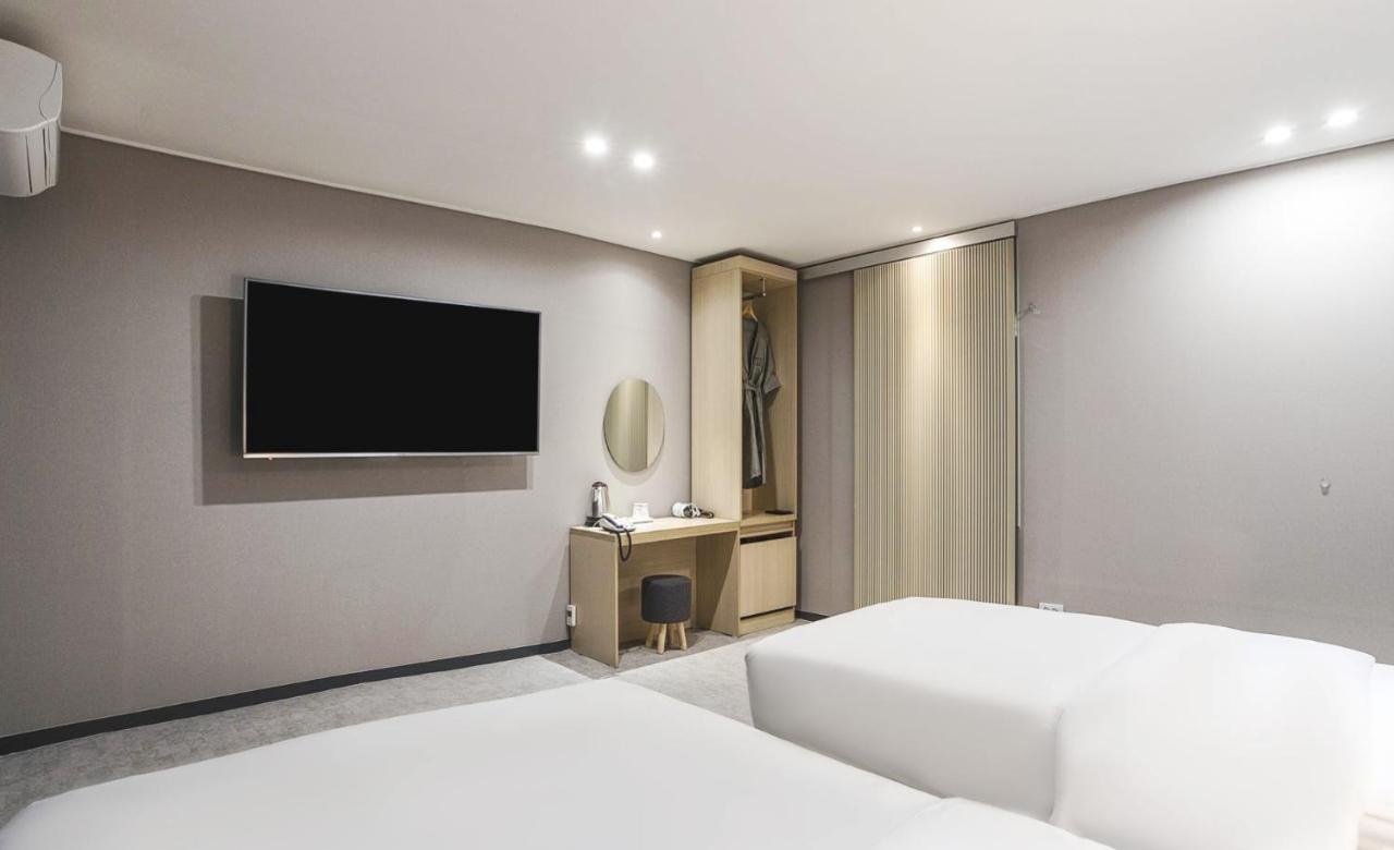 Jj Hotel Сеонгнам Екстериор снимка