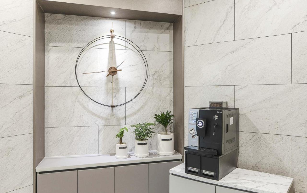 Jj Hotel Сеонгнам Екстериор снимка