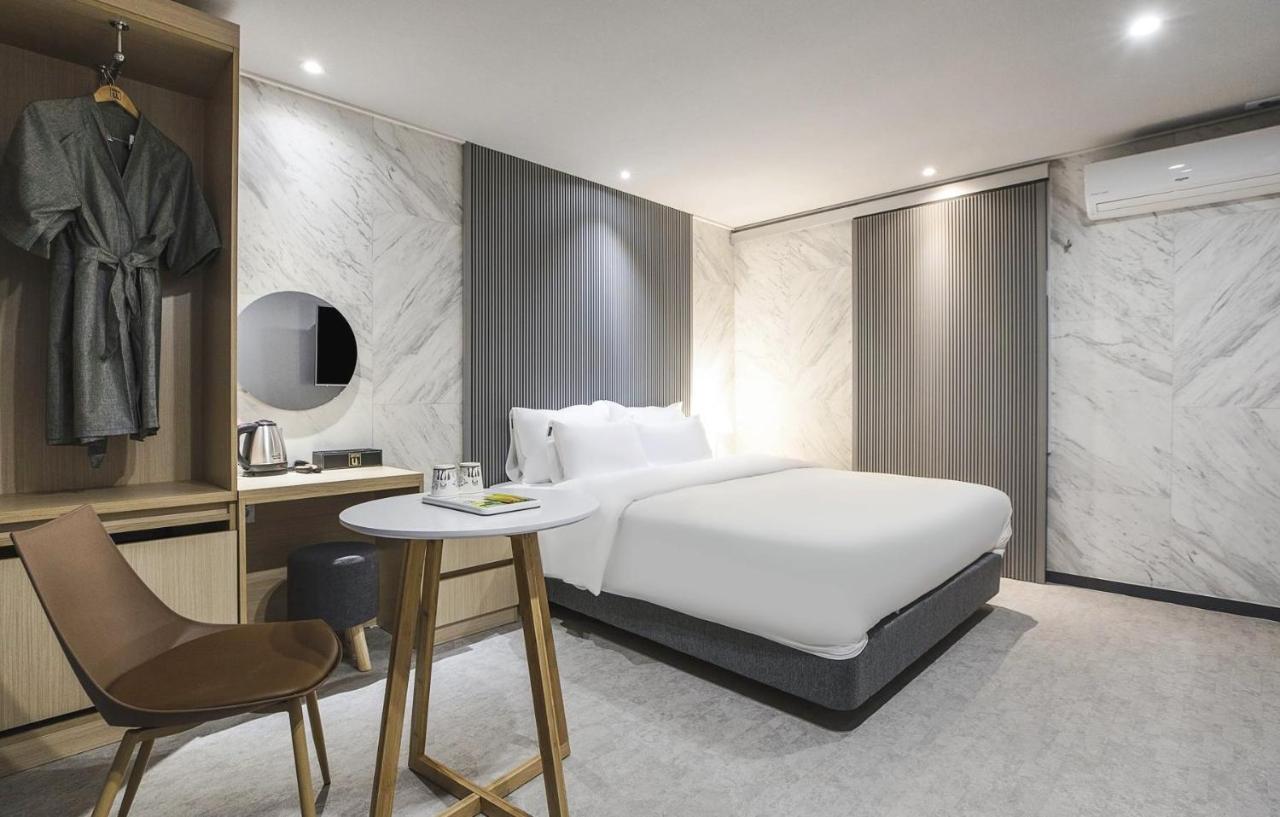 Jj Hotel Сеонгнам Екстериор снимка