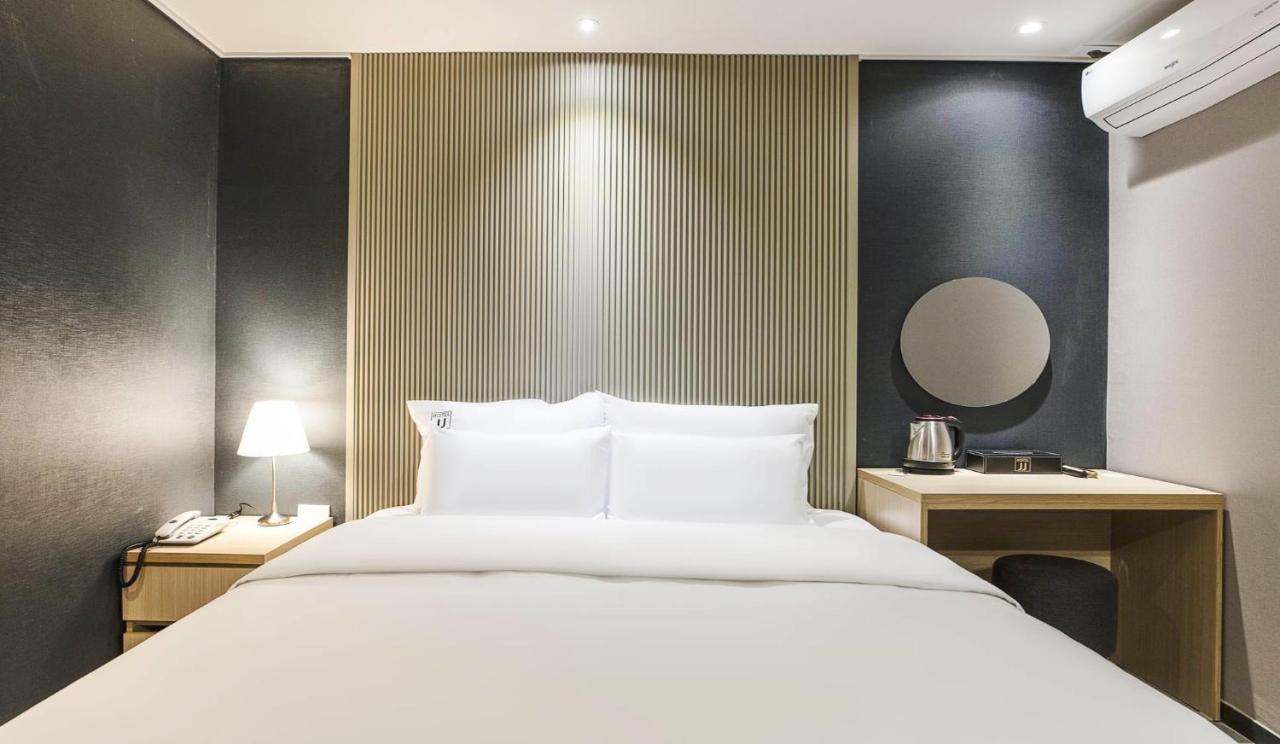 Jj Hotel Сеонгнам Екстериор снимка