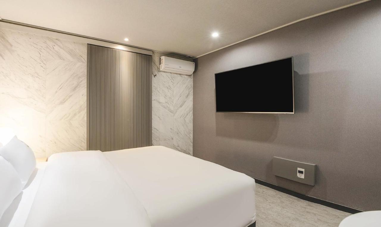 Jj Hotel Сеонгнам Екстериор снимка