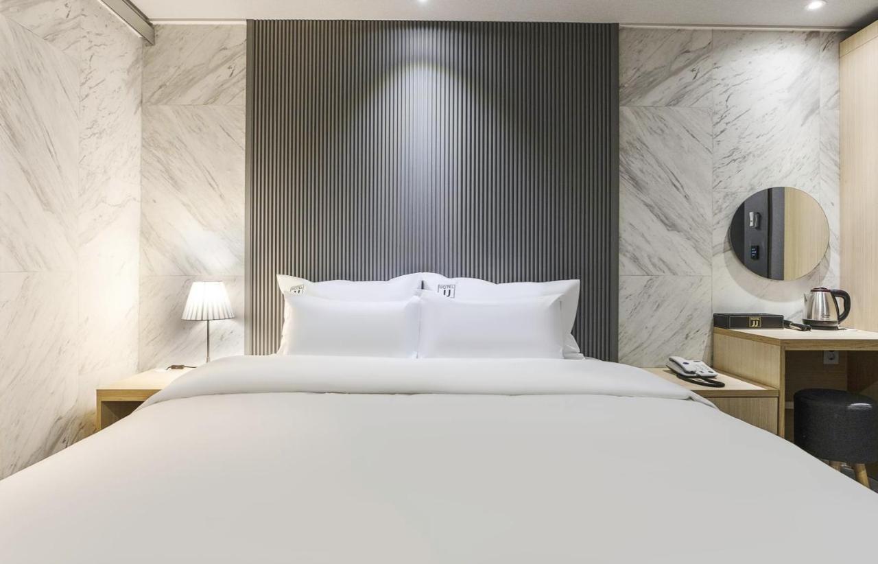 Jj Hotel Сеонгнам Екстериор снимка