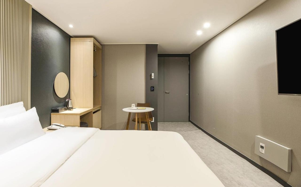 Jj Hotel Сеонгнам Екстериор снимка