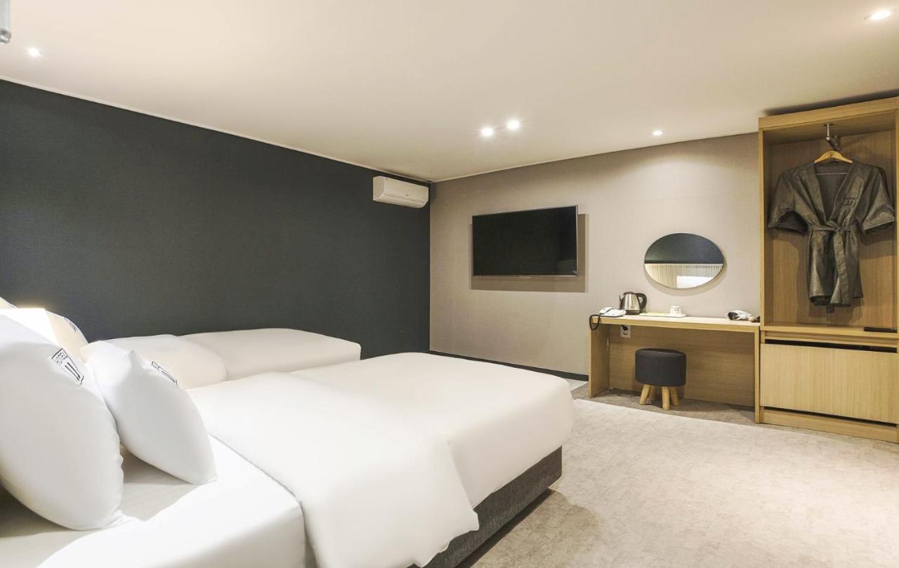 Jj Hotel Сеонгнам Екстериор снимка