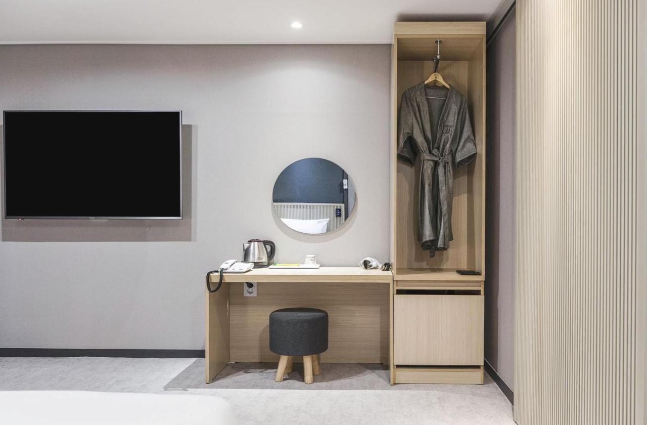 Jj Hotel Сеонгнам Екстериор снимка